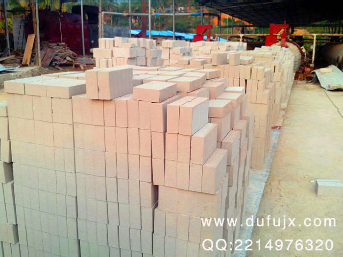 海南年產(chǎn)6000萬粉煤灰蒸養(yǎng)磚機(jī)生產(chǎn)線